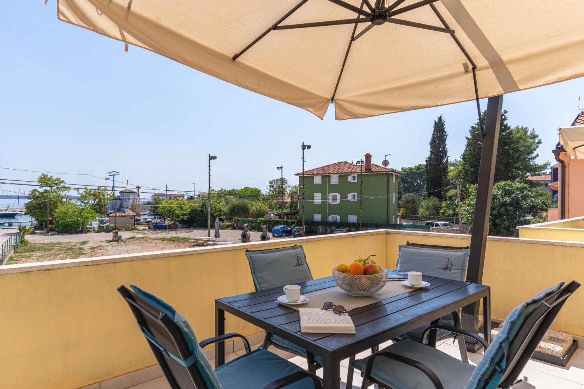 Apartments Dolac Nerezine Exterior foto